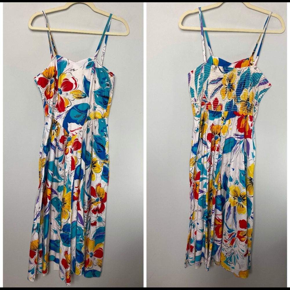Vintage Floral sundress w/ pockets